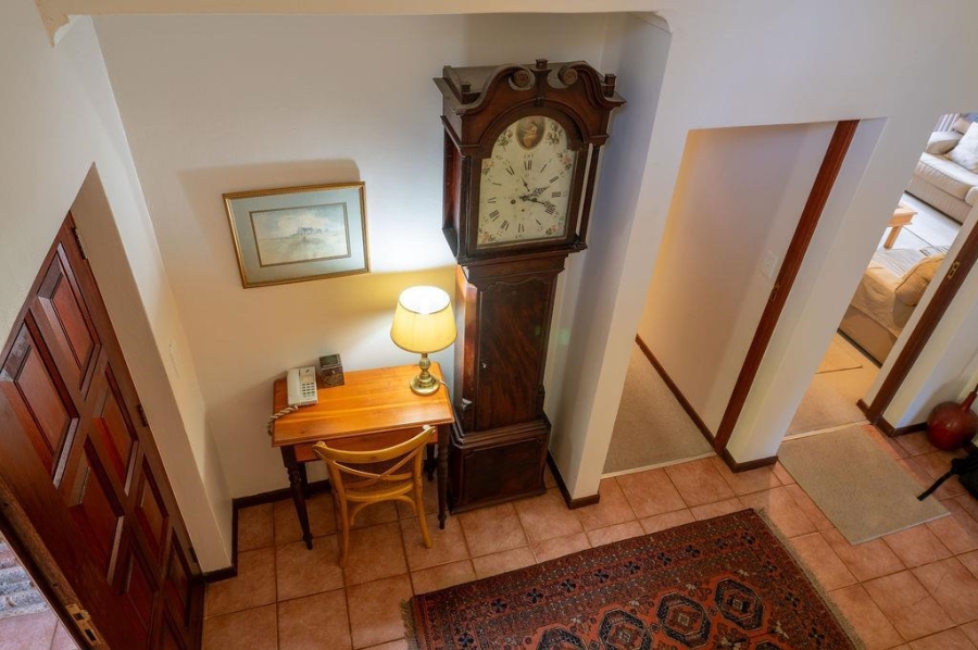To Let 4 Bedroom Property for Rent in Brenton On Lake Western Cape